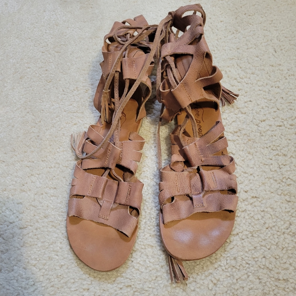 Free People Leather Gladiator Sandals Size 39